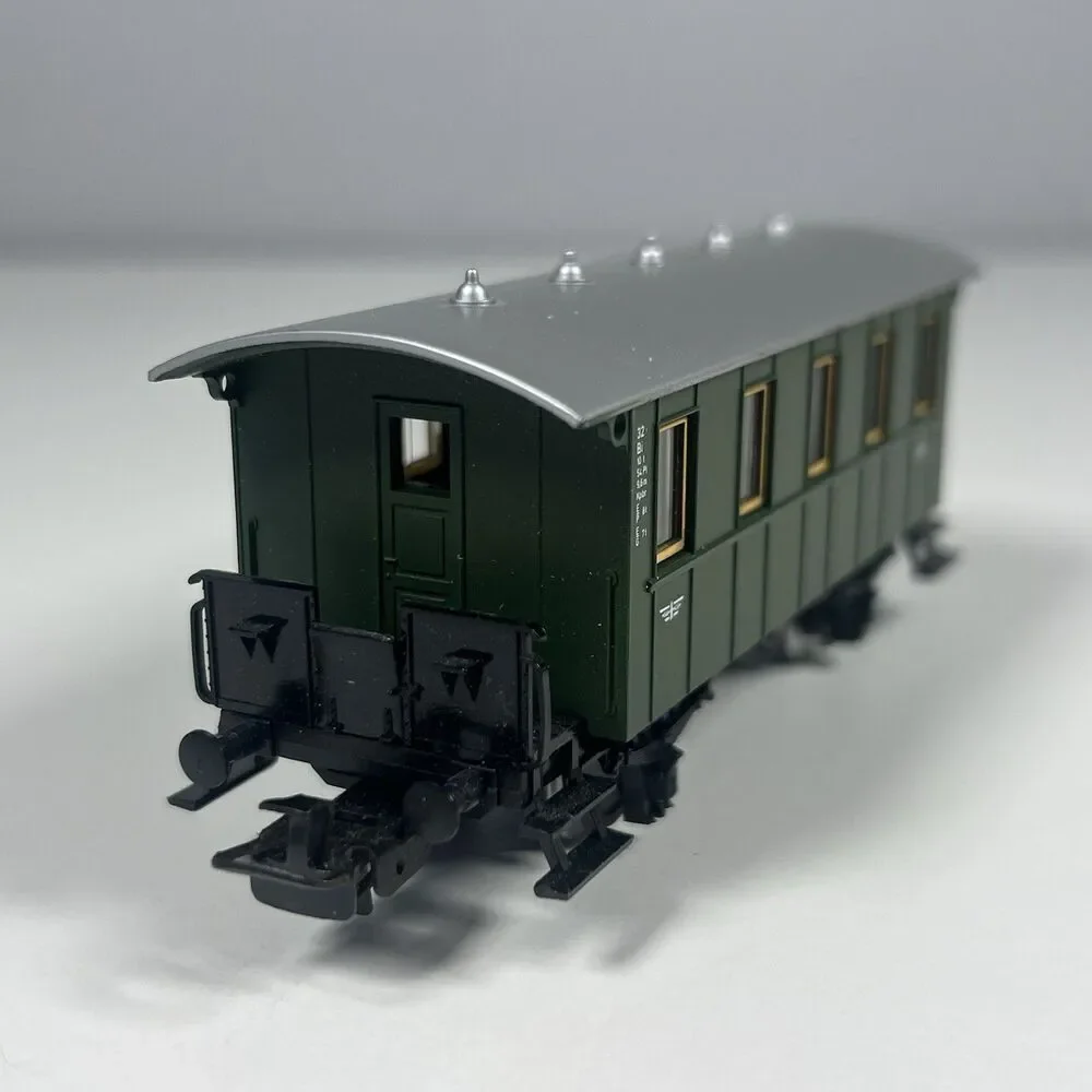 Vintage HO Marklin 4007 Passenger Coach Car In Box West Germany